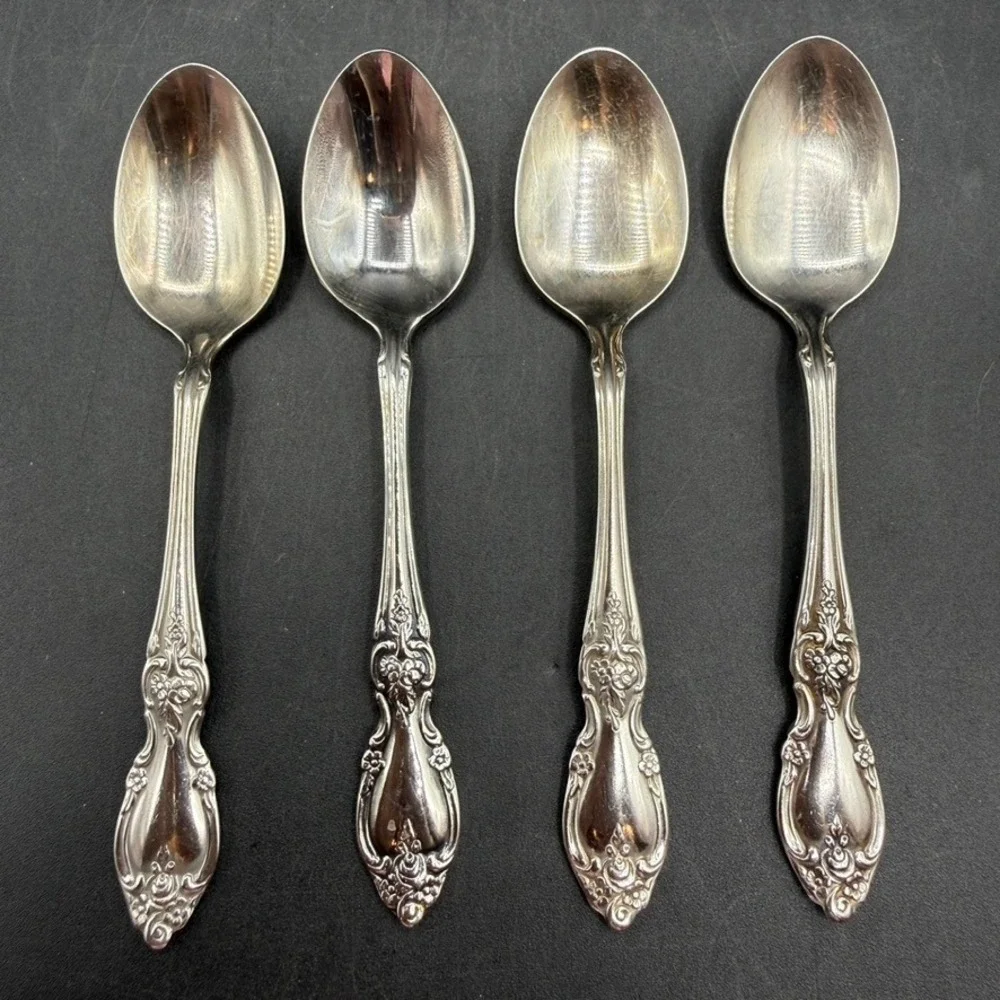 Vintage Oneida Louisiana Teaspoon Set 4 Piece Stainless Floral Ornate Community